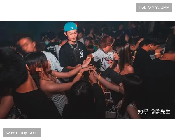 林孝埈训练完直接去夜店蹦迪？这体力也太离谱了